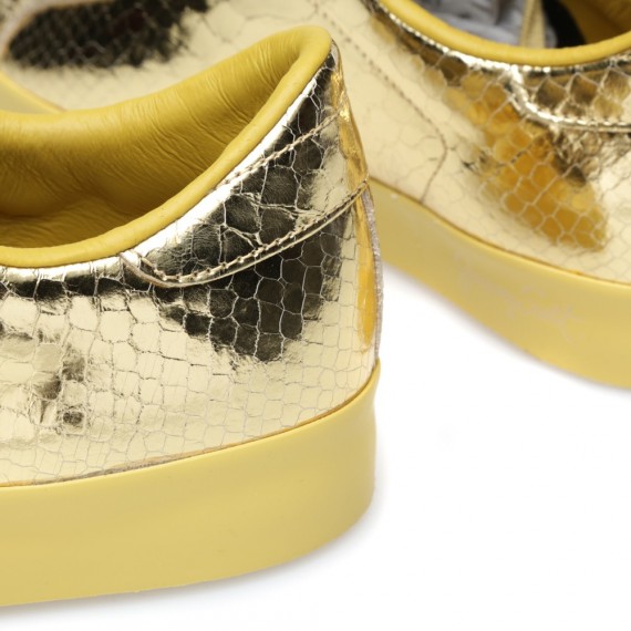 jeremy-scott-adidas-originals-rod-laver-gold-python-02