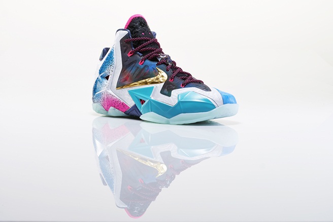 Lebron_XI_What_The_Right_3qtr_28517