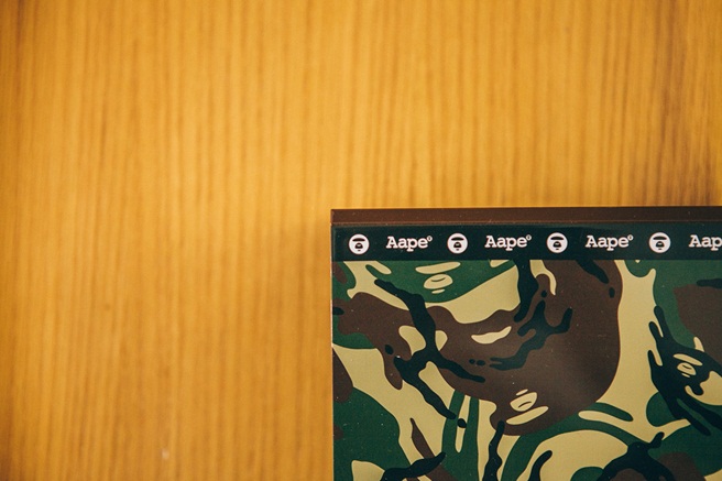 a-closer-look-at-the-xbox-one-aape-by-a-bathing-ape-edition-6