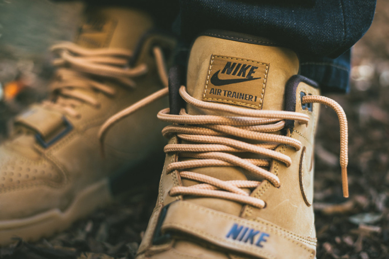 a-closer-look-at-the-nike-air-trainer-1-mid-premium-nsw-flax-collection-4