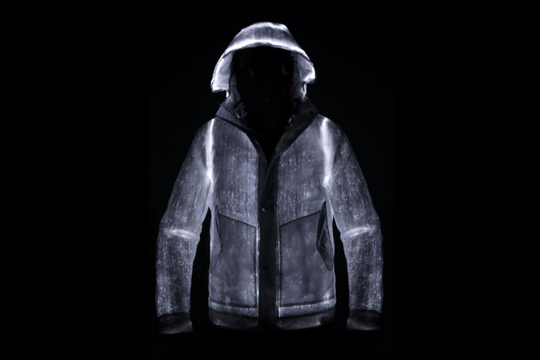 nemen-unveils-the-l-e-d-reflective-jacket-1
