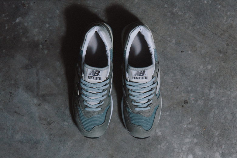 a-closer-look-at-the-new-balance-m1300jp2-30th-anniversary-1