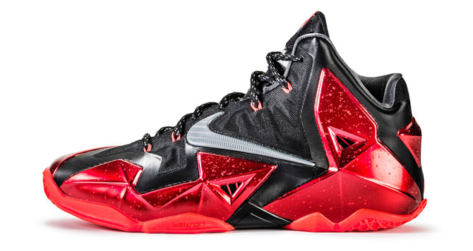 a-closer-look-at-the-nike-lebron-11-away-1-1
