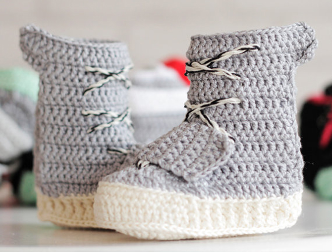 adidas-yeezy-boost-crochet-baby-01