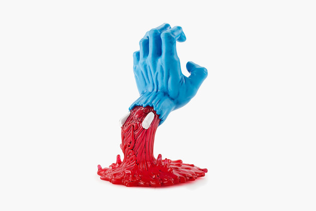 kidrobot-screaming-hand-vinyl-figure-keychain-03-630x420