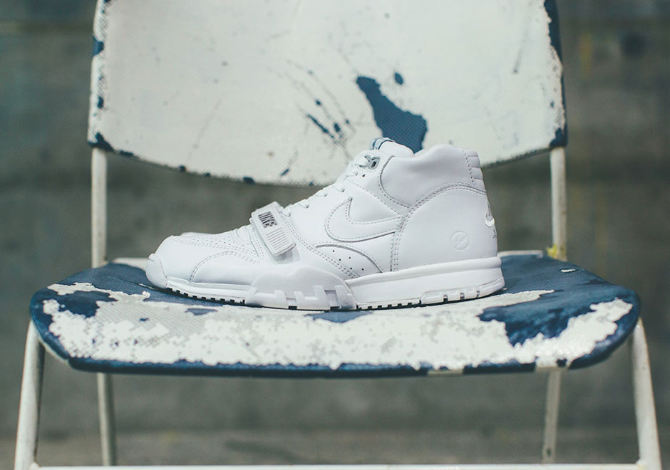 NIKELAB-IS-RELEASING-ALL-SIX-PAIRS-OF-THE-FRAGMENT-DESIGN-X-AIR-TRAINER-1-TOMORROW-2
