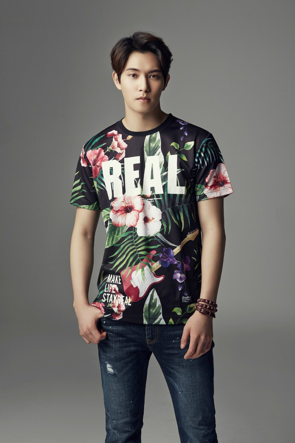 STAYREAL-x-CNBLUE-04