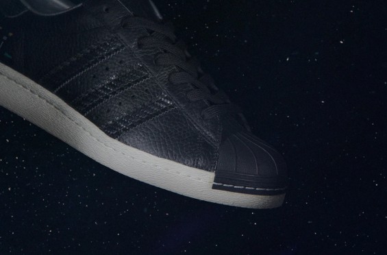 The-Latest-Sneakersnstuff-x-adidas-Collection-Is-Out-of-This-World-7-565x372