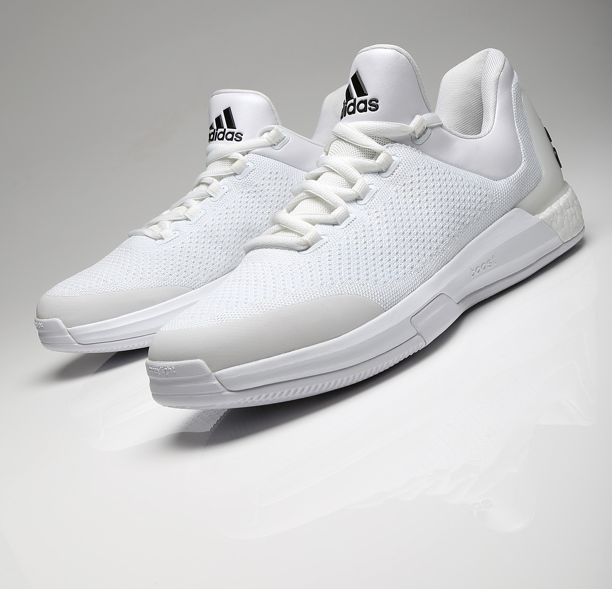 adidas-Crazy-Light-Boost-2015-White-pe-hardens-02