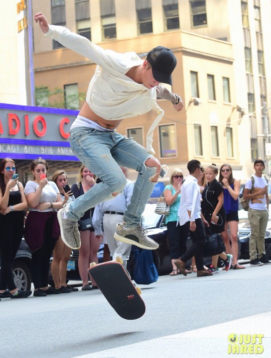 Justin Bieber Puts on Skateboard Performance in Front of Radio City Music Hall