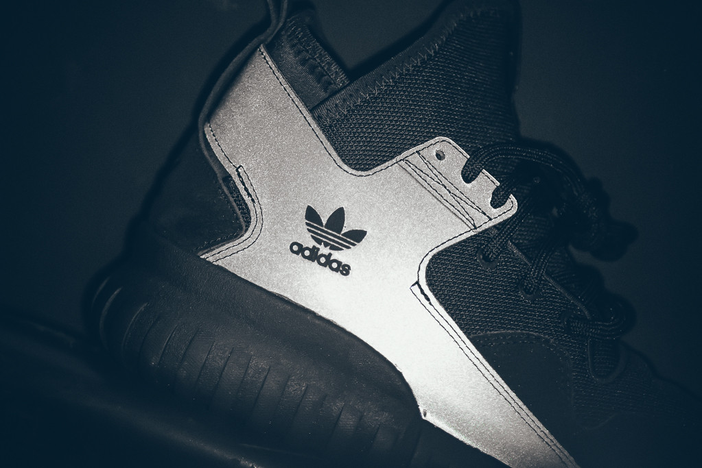 Adidas_Tubular_x_reflective_3m_Black_Black_Sneaker_Politics_1