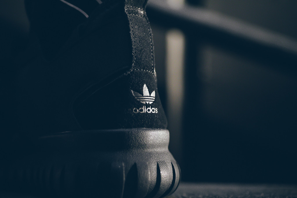 Adidas_Tubular_x_reflective_3m_Black_Black_Sneaker_Politics_5