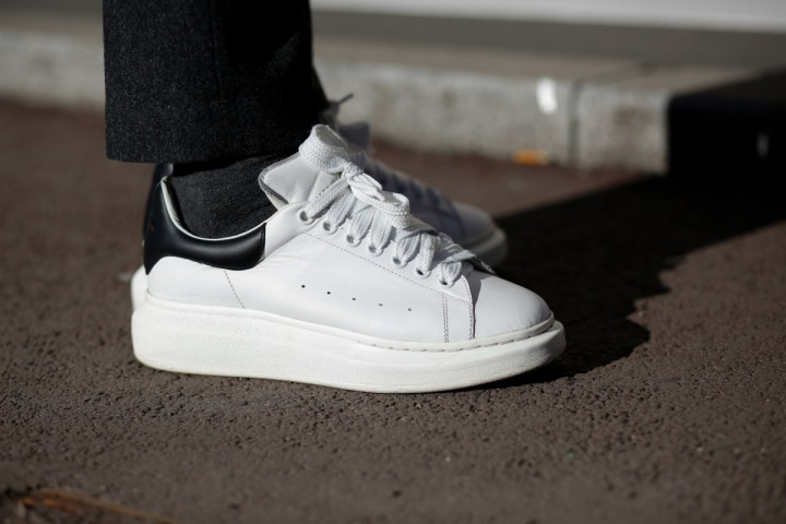 white-milano-sneaker-recap-04-1200x800