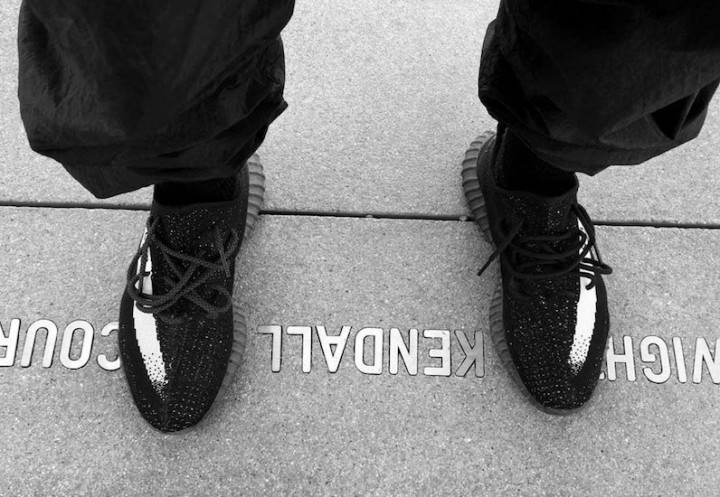 kendall-jenner-shares-new-yeezy-boost-colorway-1