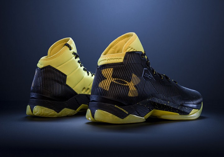 under-armour-Curry-2.5-Black-Taxi-2