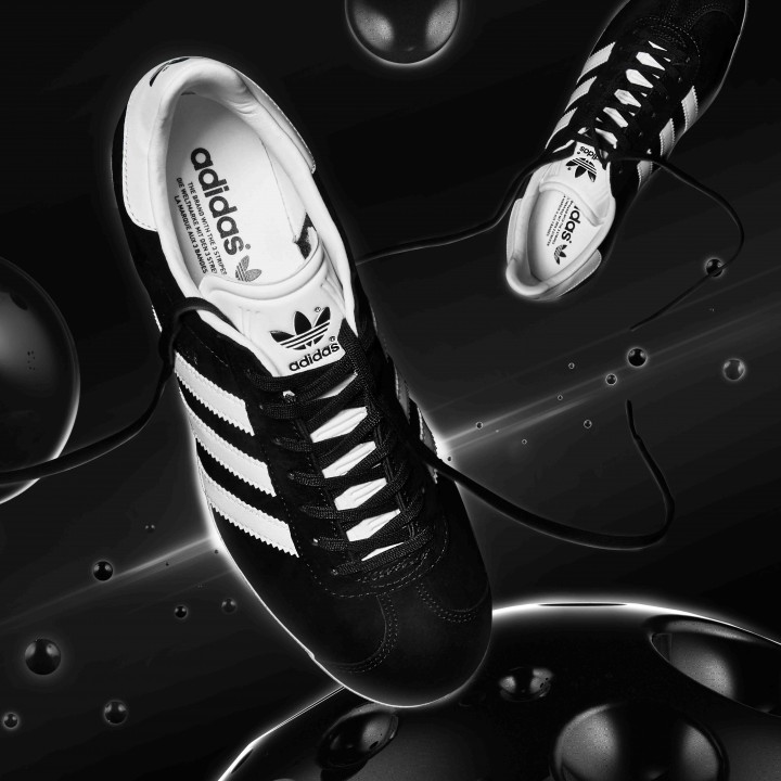 adidas Originals GAZELLE系列鞋款情境照(黑色-男女鞋款) NTD3,490_BB5476