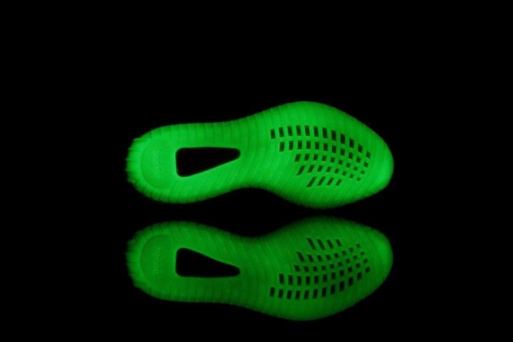 adidas-originals-yeezy-boost-350-v2-glow-in-the-dark-61