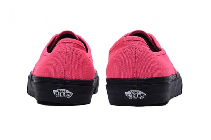vans-authentic-black-outsole-pink-022