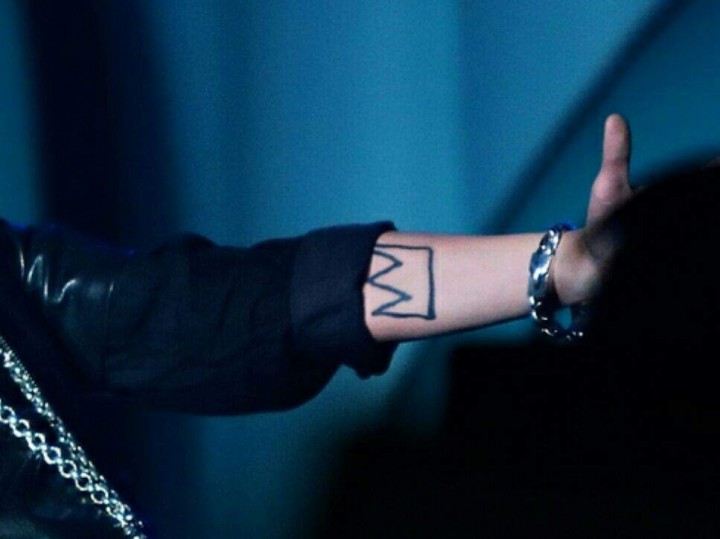 G-Dragon tattoo 2018016
