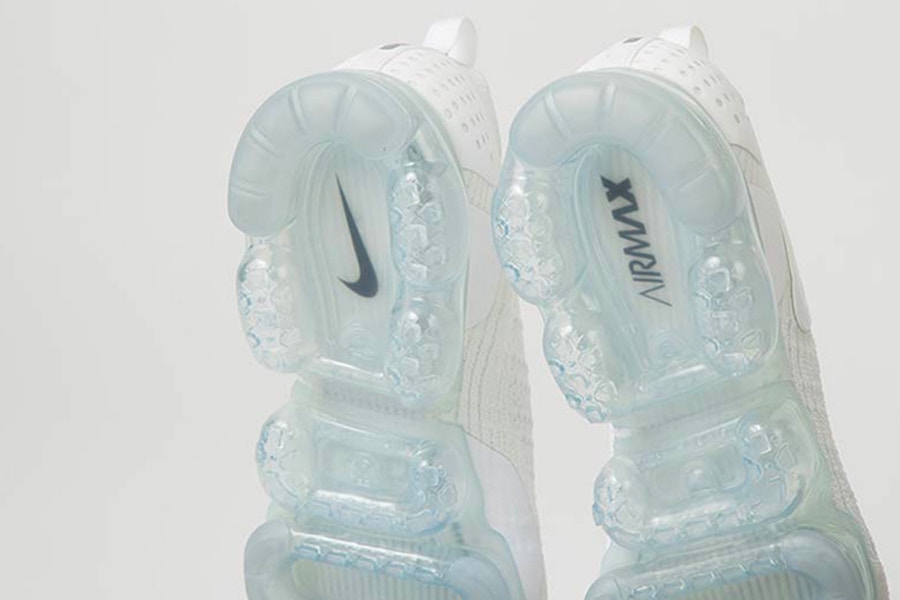 Nike-Air-VaporMax-2.0-Triple-White-942842-100-Outsole