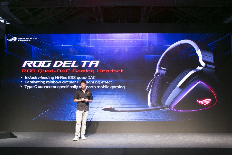 ROG Delta電競耳機，可透過USB Type-C與ROG Phone連線，更為世界首款配備ESS quad-DAC的電競耳機