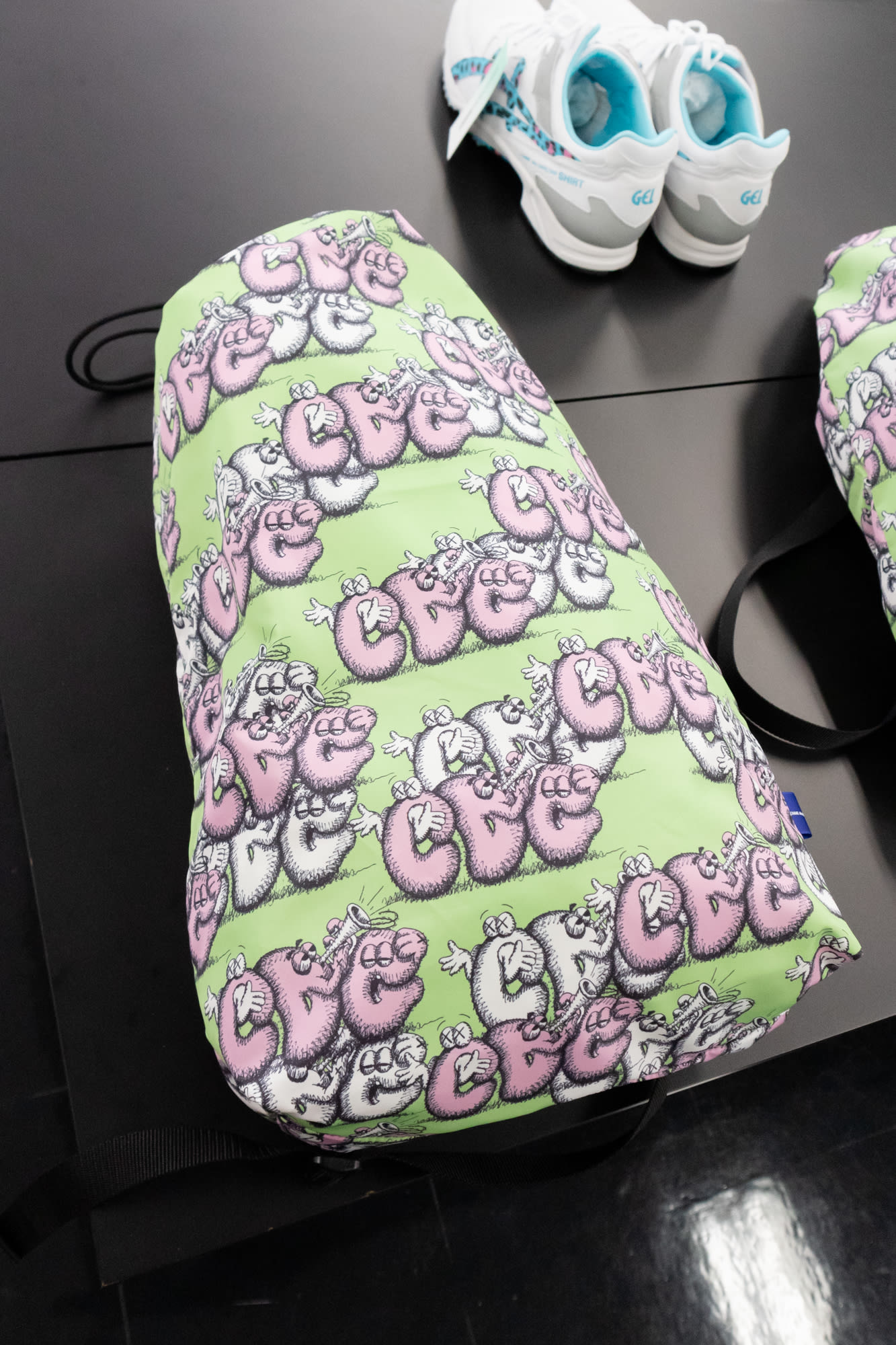 全新話題之作－COMME des GARÇONS SHIRT x KAWS 膠囊系列預覽