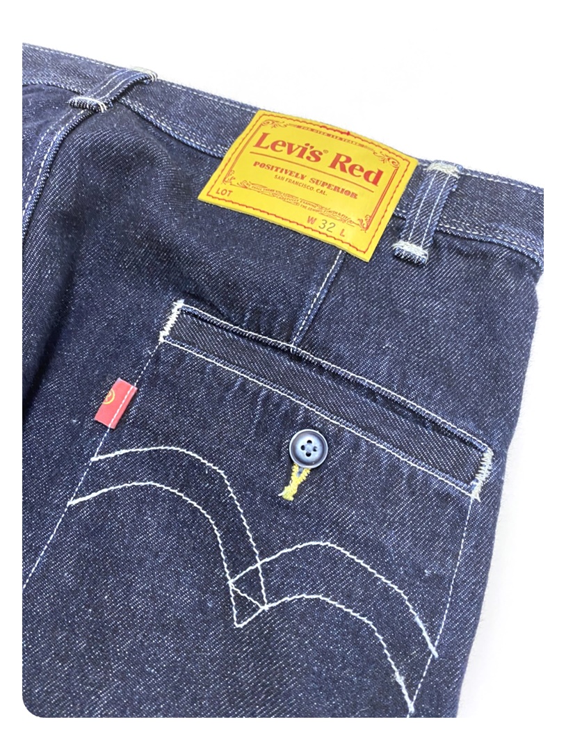 LEVI’S® RED Relaxed Taper 微寬錐形九分