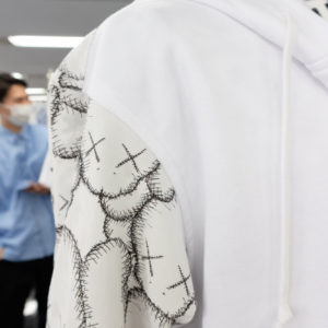 全新話題之作－COMME des GARÇONS SHIRT x KAWS 膠囊系列預覽