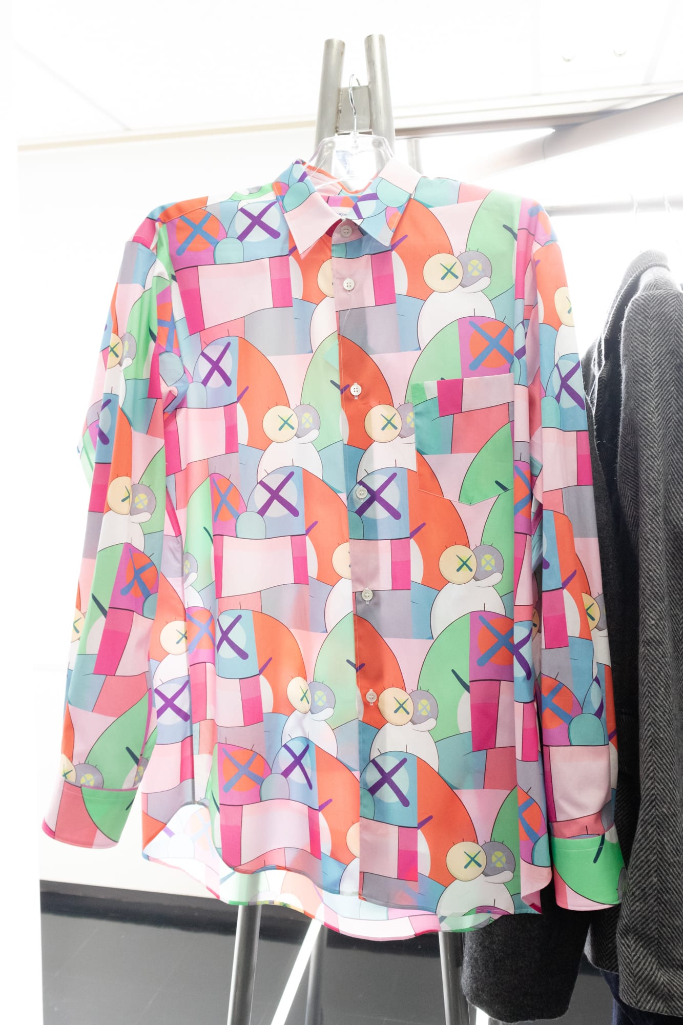 全新話題之作－COMME des GARÇONS SHIRT x KAWS 膠囊系列預覽