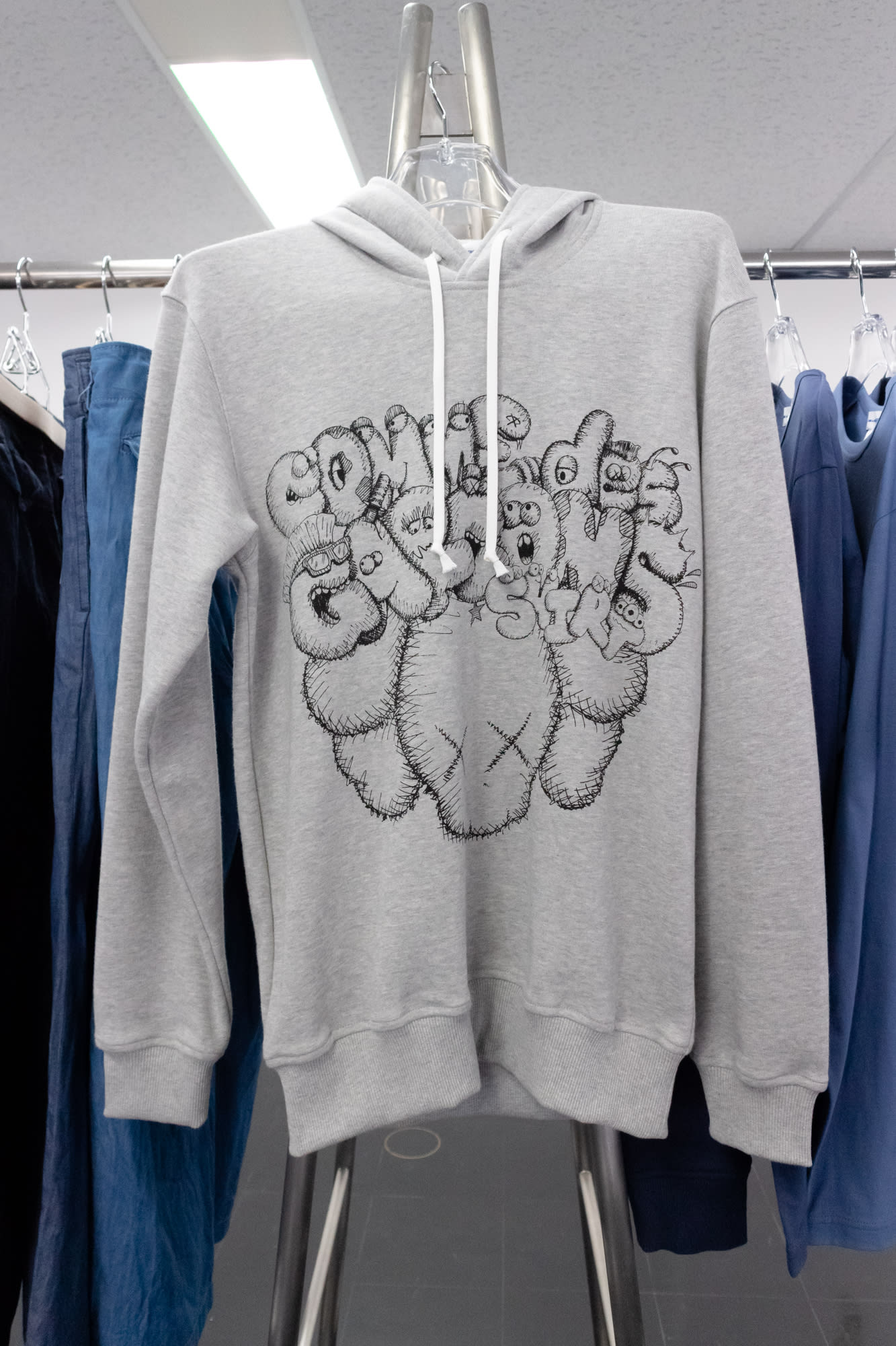 全新話題之作－COMME des GARÇONS SHIRT x KAWS 膠囊系列預覽