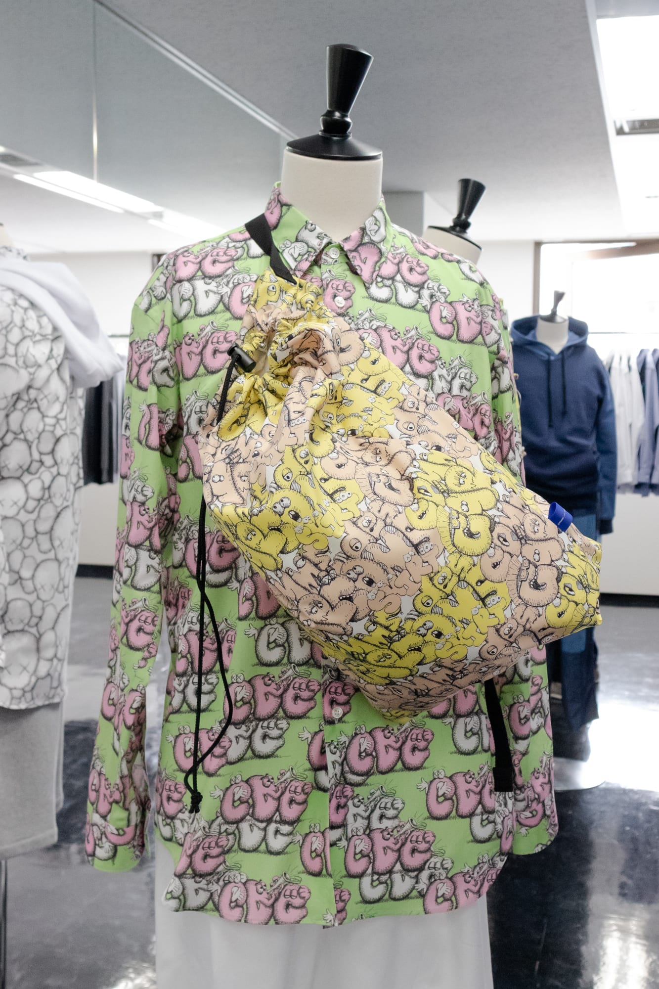 全新話題之作－COMME des GARÇONS SHIRT x KAWS 膠囊系列預覽