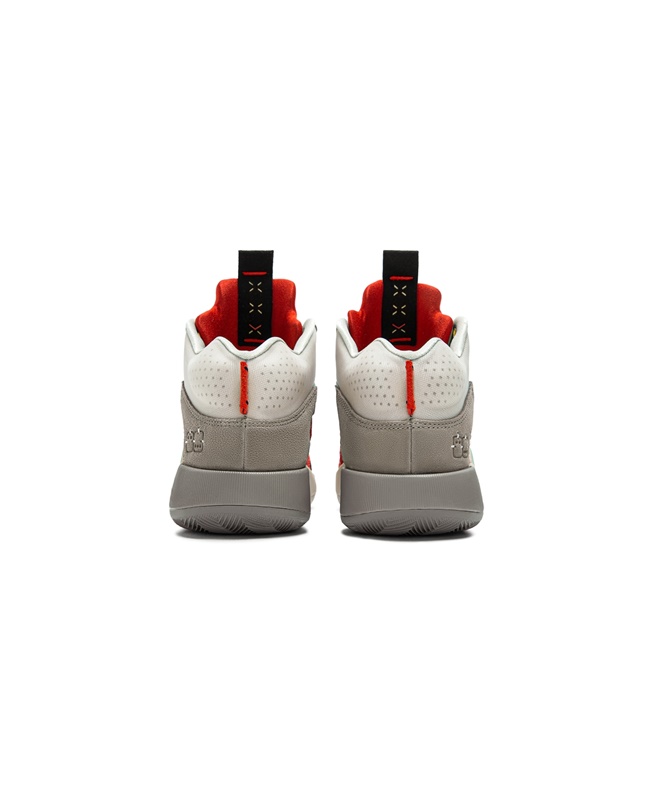 冠希爸爸和  P.J. Tucker 已上腳！堪稱藝術品的 CLOT x Air Jordan 35 「Warrior Jade」即將登場！