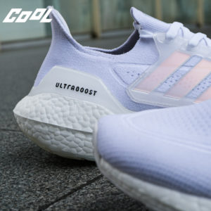 COOL 開箱｜鞋櫃裡總要有雙白帥帥的鞋！adidas Ultraboost 21 “Triple White” 實鞋近賞，質感、舒適再度提升？