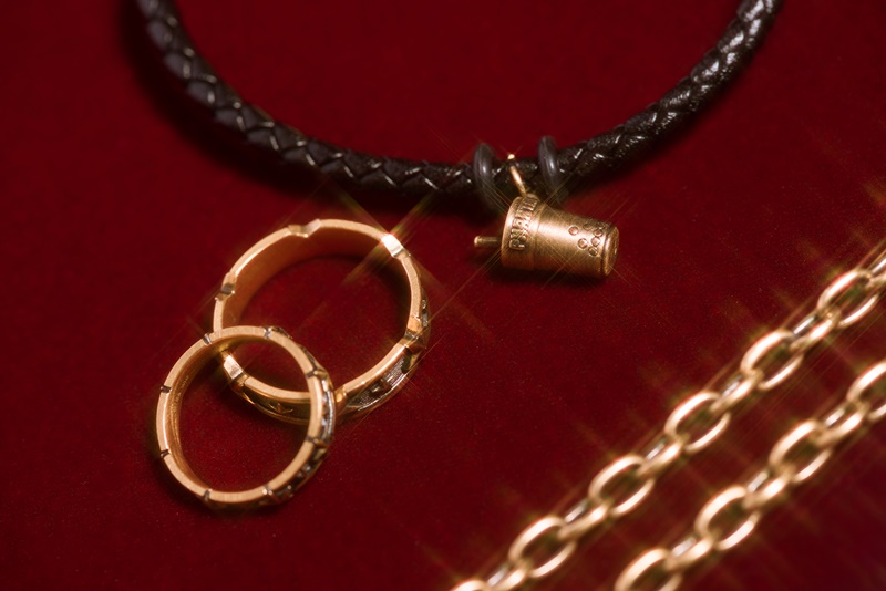 周董收到的生日大禮你也能擁有！ PHANTACi 攜手周大福「 MONOLOGUE」推出聯名限量 J 系列金飾！