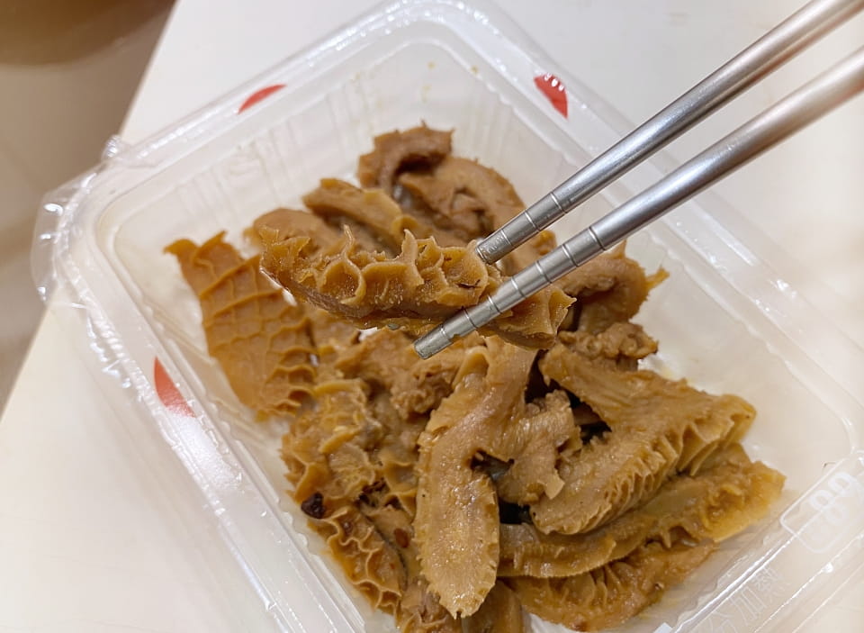 全聯「銅板價」滷味新升級！聯手 老四川 推出 3 款麻辣滷味系列…網友推：好吃、方便又便宜！