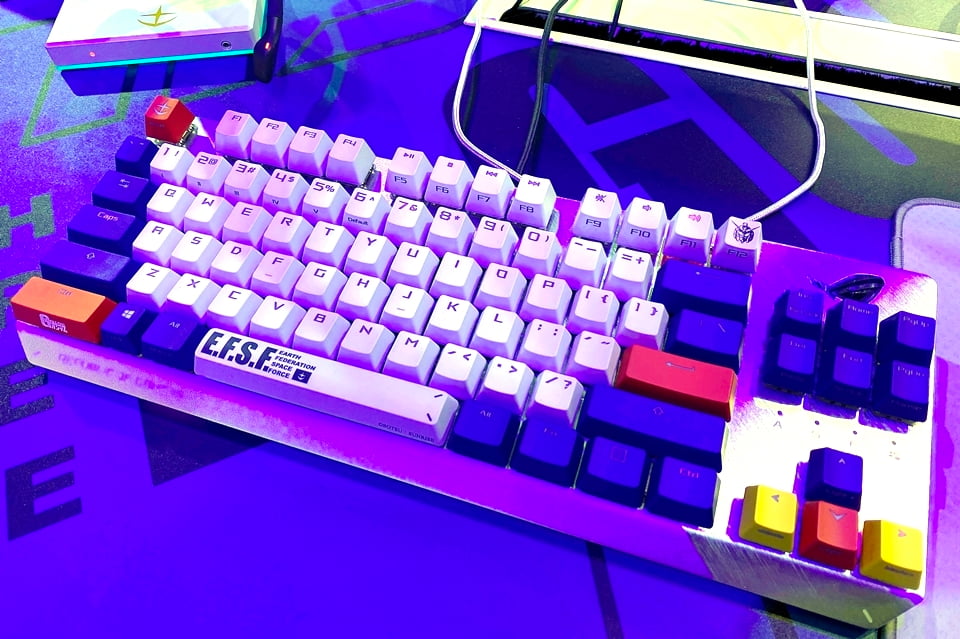 華碩鋼彈聯名系列