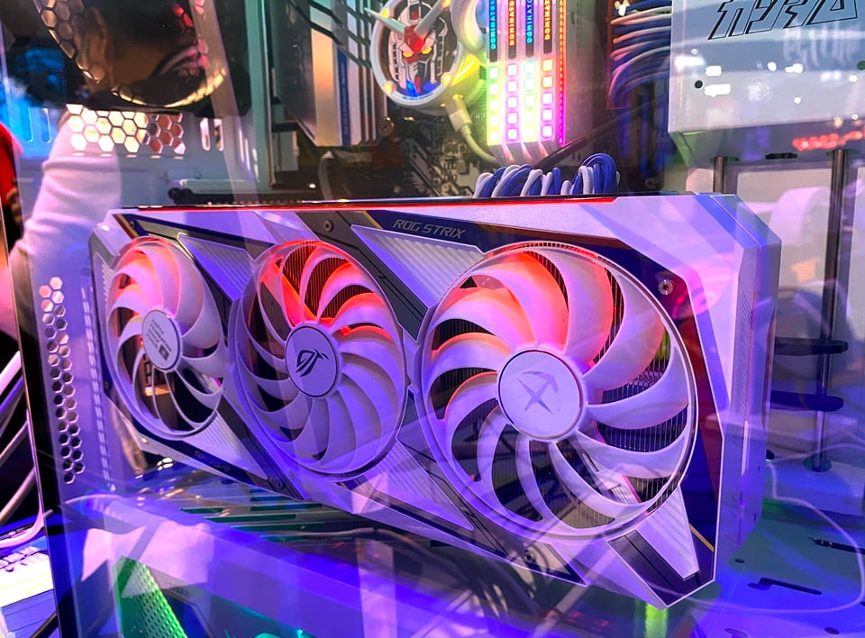 華碩鋼彈聯名系列