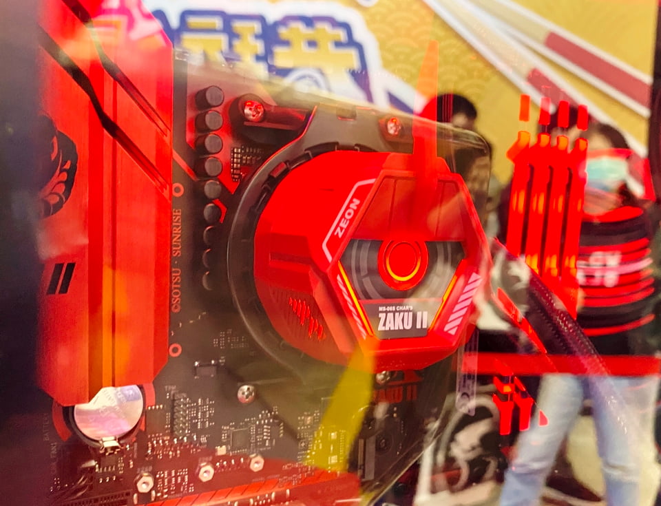 華碩鋼彈聯名系列