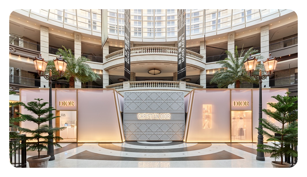 血拚兼逛藝術展！「LADY DIOR期間限定店」正式在台北 BELLAVITA 寶麗廣場開催！