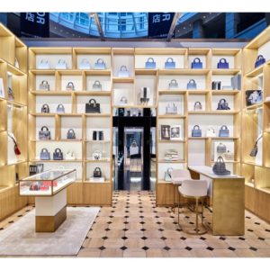 血拚兼逛藝術展！「LADY DIOR期間限定店」正式在台北 BELLAVITA 寶麗廣場開催！