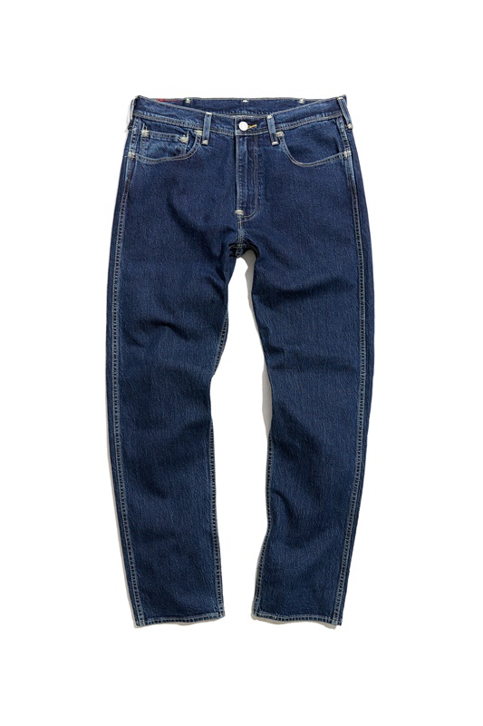 丹寧潮人很難不掏錢！ LEVI’S 原創前衛實驗性「 RED 」系列正式回歸，一次帶給你「寬、酷」！