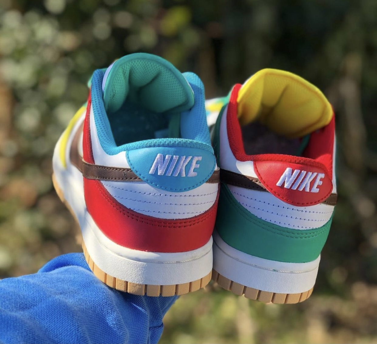 這雙天生就注定特價？全新 Nike Dunk Low 鴛鴦配色釋出，折扣標籤直接印在鞋墊上啦！