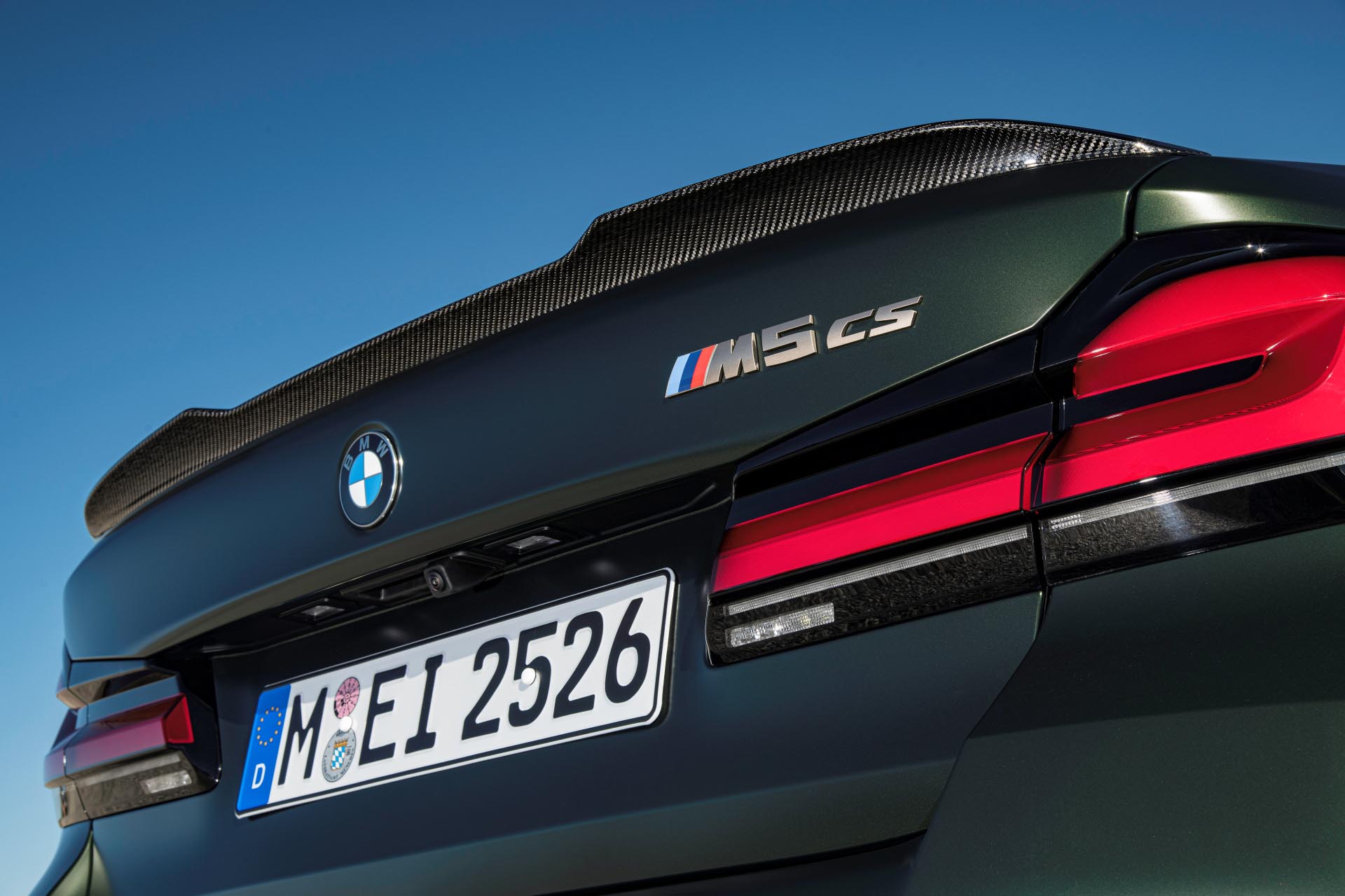 真正的五林至尊？BMW M5 CS 來報到「這根本就四門超跑吧？」