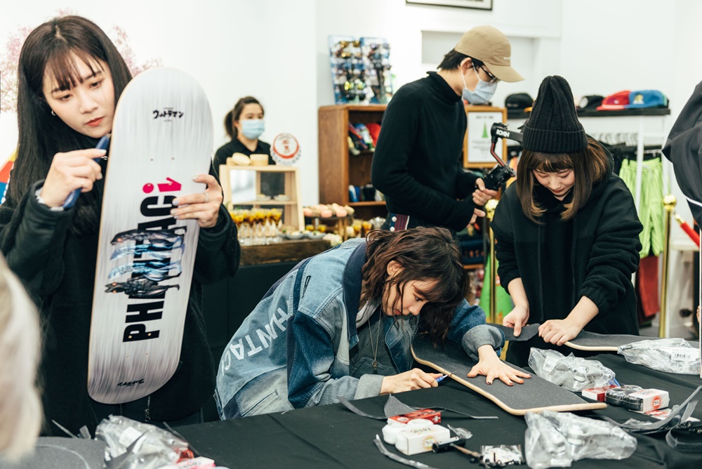 特殊限定刨冰鞋盒太美！ PHANTACi 獨家販售 NIKE DUNK SB ‘STREET HAWKER’ ，帶你尋味街頭！