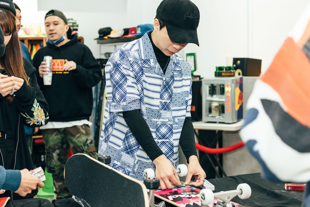 特殊限定刨冰鞋盒太美！ PHANTACi 獨家販售 NIKE DUNK SB ‘STREET HAWKER’ ，帶你尋味街頭！