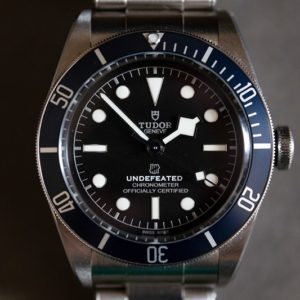 全球鬼罕限量 50 只！ UNDEFEATED x TUDOR 聯乘 Black Bay 潛水錶款正式現身