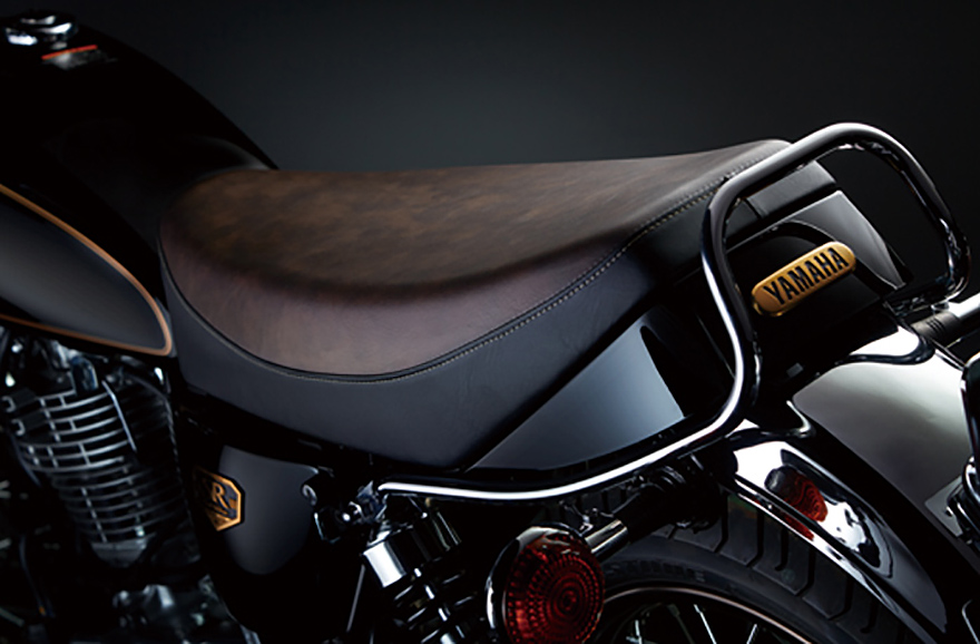 好好收下SR400最後的波紋吧！好改又好騎的 Yamaha SR400 傳奇車款即將謝幕，雙特仕車可以買爆！