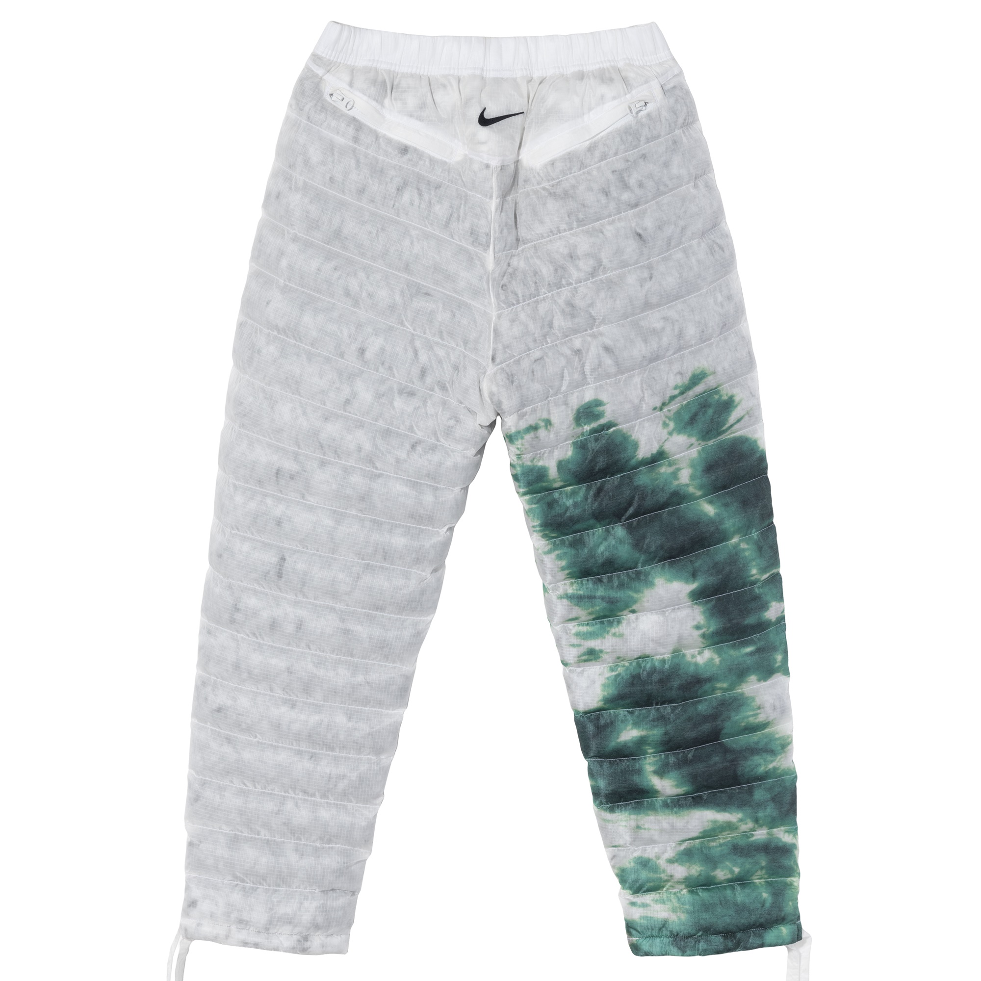 台灣販售預告｜渲染 Stussy x Air Force 1 買不到沒關係！這件 Stüssy  x Nike 渲染羽絨套裝讓你帥氣過冬！