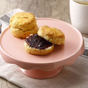 星巴克粉嫩春櫻系列新品登場，「鹹焦糖綿雲瑪奇朵」、「莓果雲朵咖啡啤酒」開啟春日咖啡新體驗！