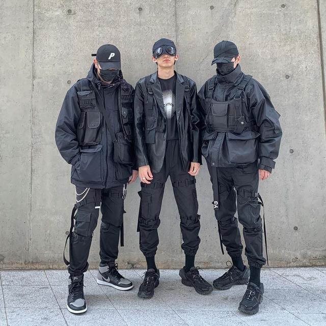 2021 春夏男生穿搭必「插一件」！各種風格都能